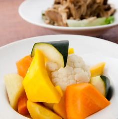 自家製有機野菜のピクルス