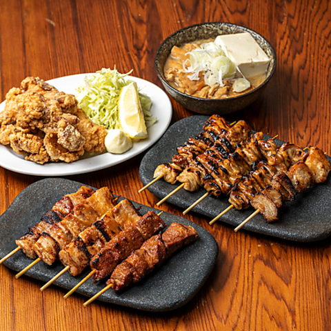 職人が一本ずつ焼き上げる、こだわりの串料理をご提供しております。