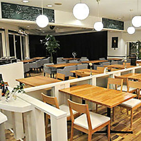 Pizzeria Ristorante ARTISTA AeBX^