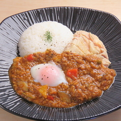 とろ～り卵のトマトキーマカレー