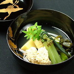 <京都樫原産＞白子筍と鯛の子炊合せ