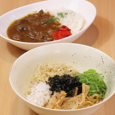 ひそかに人気！和牛の旨みを凝縮した贅沢サイドメニュー◆「特製和牛カレー＆特製和牛油そば」の写真
