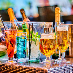 贅沢テラスで好きなだけ楽しむ、圧倒的な充実の飲み放題