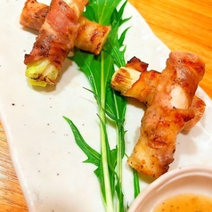 一本ネギ豚巻き炙り(4カット)