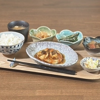 素材の旨味を引き出したおばんざいランチ