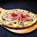 料理メニュー写真&nbsp;ハモンセラーノピッツァ