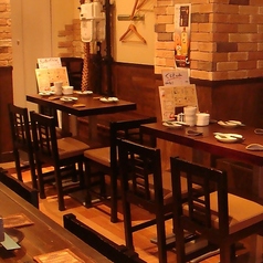 テーブル席を3卓ご用意!