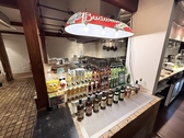 酒屋と相談して選んだワインと日本酒、ウイスキー他にもステーキとの相性の良いお酒をで選んでいます。