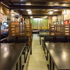 6名掛けテーブル席