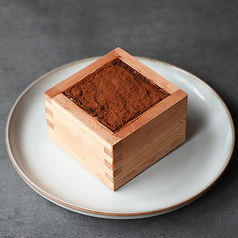 自家製ティラミスケーキ