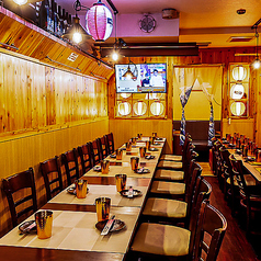 大型モニター完備!合コン、貸切パーティーやカップルでのご来店など幅広くご利用いただけます♪暖かい色のライトが辺りを優しく照らしてくれて、ゆっくりと時が流れる空間となっています♪雰囲気を重視、お洒落な席をお求めの方々にはとてもオススメな席となっています♪