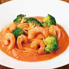 海老とブロッコリーのトマトクリームパスタ