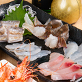 料理メニュー写真&nbsp;【本日の海鮮料理】本日のお刺身盛り合わせ (一人前)