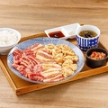 料理メニュー写真 メガ盛り定食(牛カルビ&牛ホルモン&三元豚カルビ) 300g