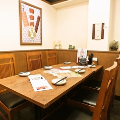 少人数のちょい飲み、会社宴会、女子会、同窓会など、シーンを選ばずご利用いただけます。