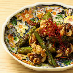 イカとアスパラの梅肉バター炒め