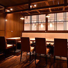 12名様まで対応可能な完全個室もございます。人数が多めの飲み会や宴会など、様々なシーンでご利用いただけます。