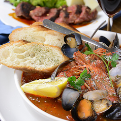 FOREVER CAFE&OYSTER BAR フォーエバーカフェ&オイスターバーの特集写真