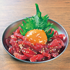 牛ユッケ/牛肉&生センマイ 各
