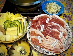 【世界三大黒豚】島黒豚アグー。 一頭食べ比べセット。の写真