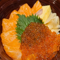 サーモン・まぐろ丼