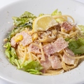 料理メニュー写真&nbsp;ベーコンと爽やかレモンクリームパスタ