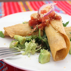 Taquitos dorados タキートス・ドラドス