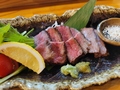 料理メニュー写真 黒毛和牛の岩塩焼き