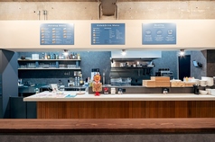 ゆっくりと過ごしていただくこともできるカウンター席