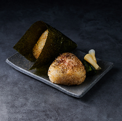 【ご飯】焦がし醤油の焼きおにぎり (2ヶ)
