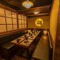 《7名～10名様用テーブル個室席》大切なお客様を迎えての接待やビジネス仲間との会食、お仕事仲間との歓送迎会や忘年会はもちろん、ご家族・親族でのお食事などにもご利用ください。ご宴会は飲み放題付が断然おトク。ゆったり大切な時間を価値あるものを♪