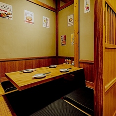 餃子酒場 肉汁とっつぁん 新宿中央店の雰囲気3