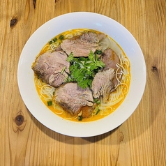ブン・ナム(牛すね米麺)