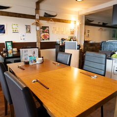 テーブル席は2名様から20名様まで対応可能