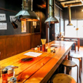 各テーブルやカウンターにはお肉を焼く際に出る煙が店内に少しでも残らない様、煙吸引機を設置しておりますので、快適にお食事をお召し上がりいただけます。炭火焼きならではの香ばしく焼き上がった焼肉を心ゆくまでお愉しみください。