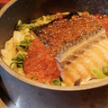 料理メニュー写真&nbsp;鮭といくらの親子釜めし