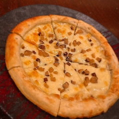 いぶりがっこのチーズPIZZA~ハチミツがけ~