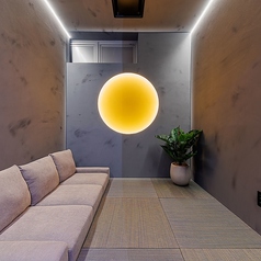 ◇VIP◇3名様個室/4名様個室/5名様個室/6名様個室※【1時間】～23時→テーブルチャージ800円（1人あたり）＋ルームチャージ3000円（1部屋あたり）/23時～→深夜チャージ10%＋ルームチャージ4000円（1部屋あたり）