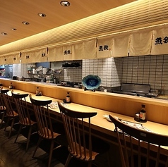 魚屋の居酒屋魚錠 芝大門店の雰囲気1