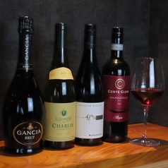 ワイン派もノンアル派も寛ぐ隠れ家