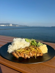 レモンバターチキン