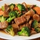 ブロッコリーと揚げ豚肉の炒め Stir-Fried Broccoliwith Crispy Pork