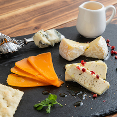 チーズ盛り合わせ