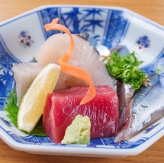 季節のお刺身三種盛り合わせ 一人前