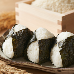 おにぎり(梅・明太子・鮭)