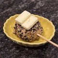 料理メニュー写真 スイートポテト胡麻揚げバター（2串で）