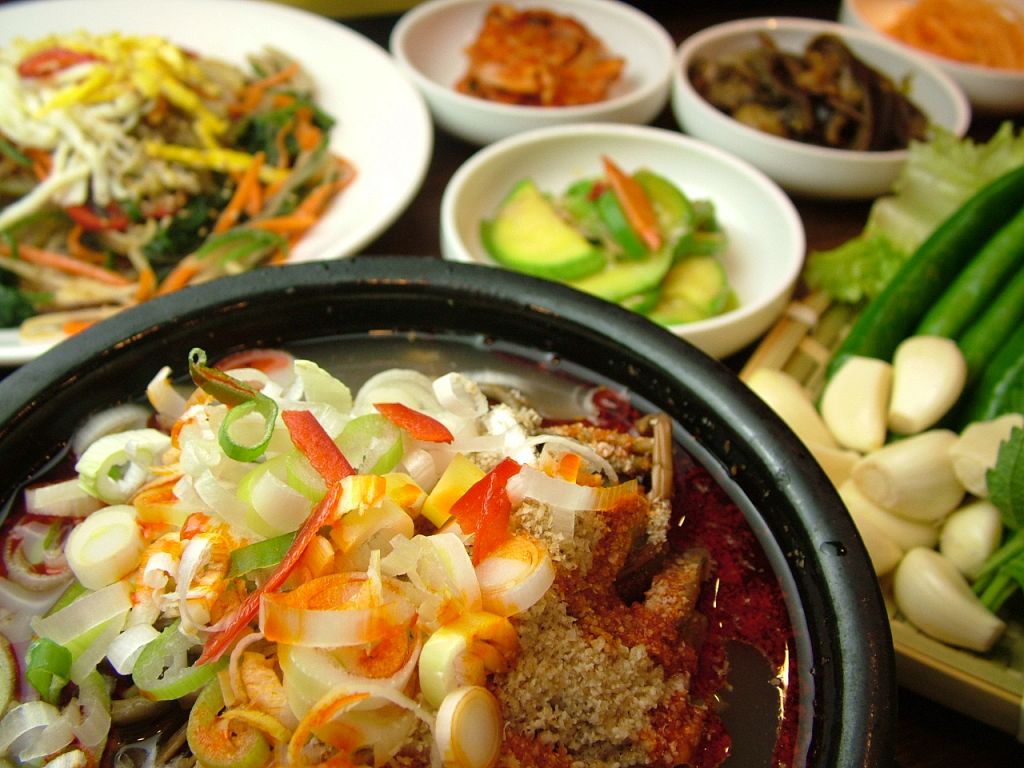 日本初のネジャンタン専門店。健康鍋を食べてみよう！