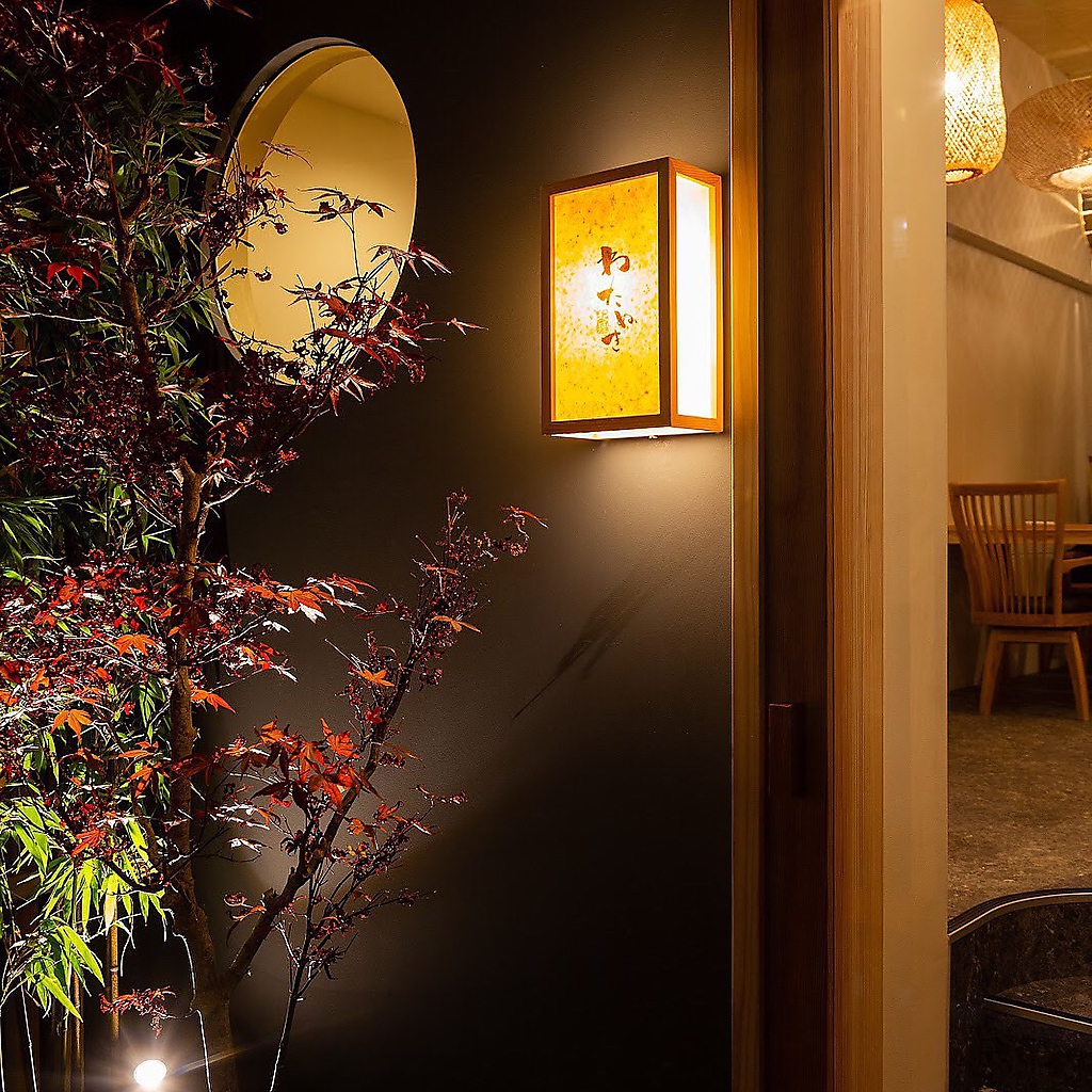 警固本通に佇む和食居酒屋。旬の食材と心地よい空間