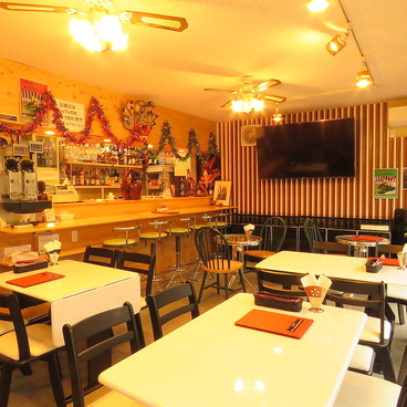SIGIRI CAFE RESTAURANT&BAR シーギリカフェレストランアンドバーの雰囲気1