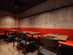 4名様用テーブル席ございます。